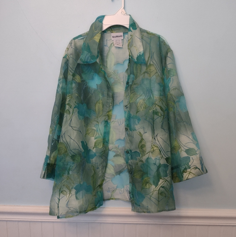 Bon Worth sheer top💚